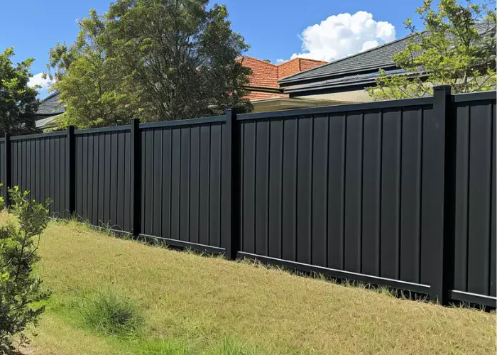 A Colorbond fence built by Elite Fencing Redcliffe securing a property in North Brisbane